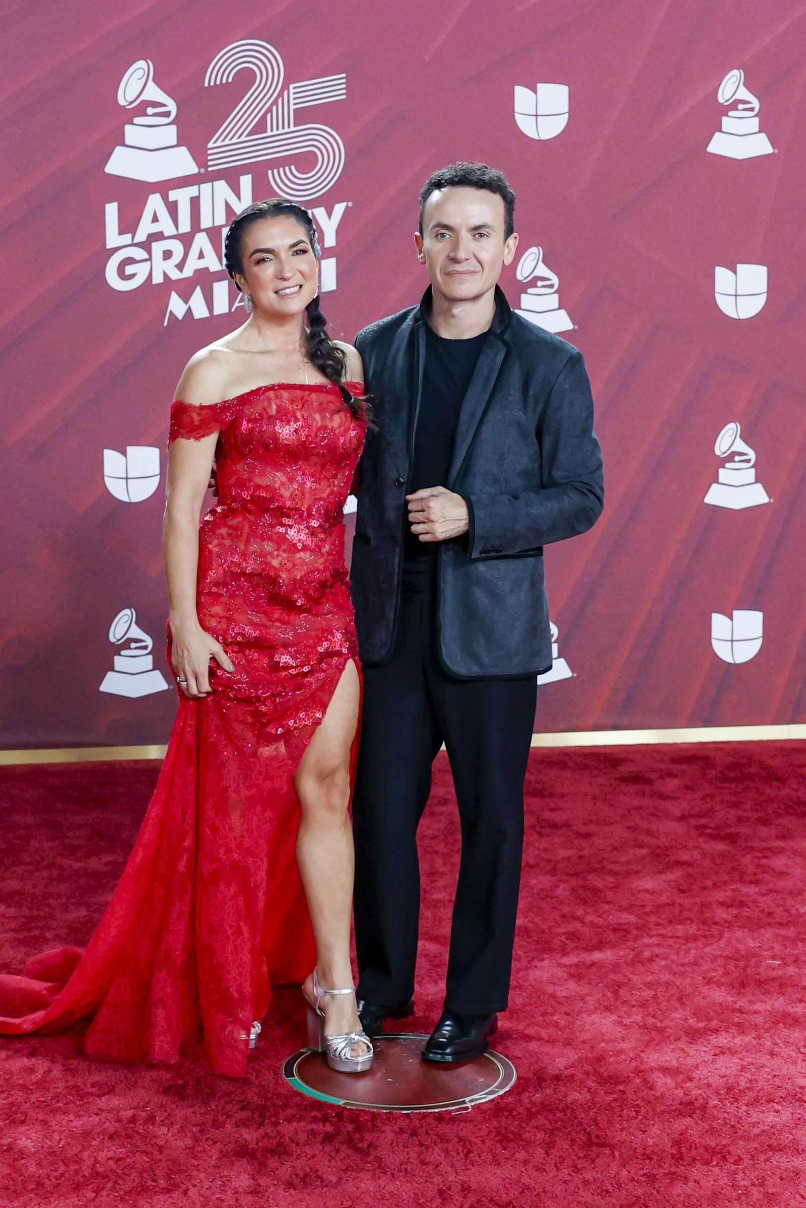 Todos los famosos, tendencias y curiosidades en la alfombra roja de la 25 edición de los Grammy Latinos