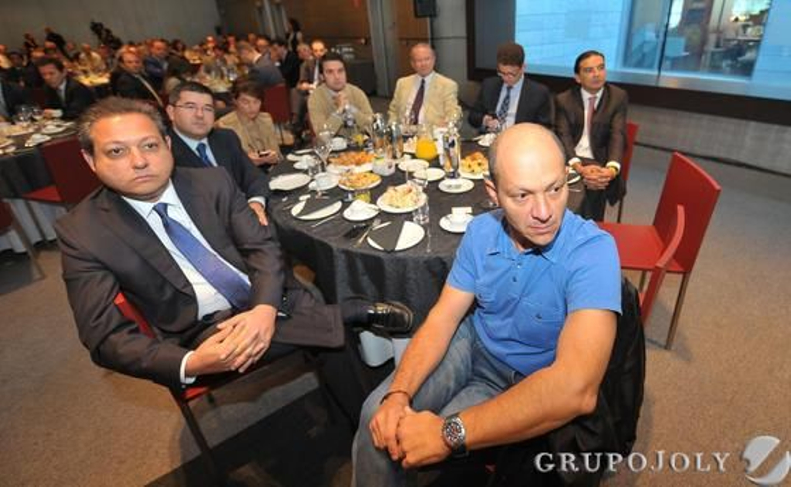 Enrique Benítez, , Carlos del Cid, Marta Olea, Jacobo Florido, Antonio Serrano, Iván García, Juan Vargas y Antonio Narváez. 

Foto: Javier Albiñana