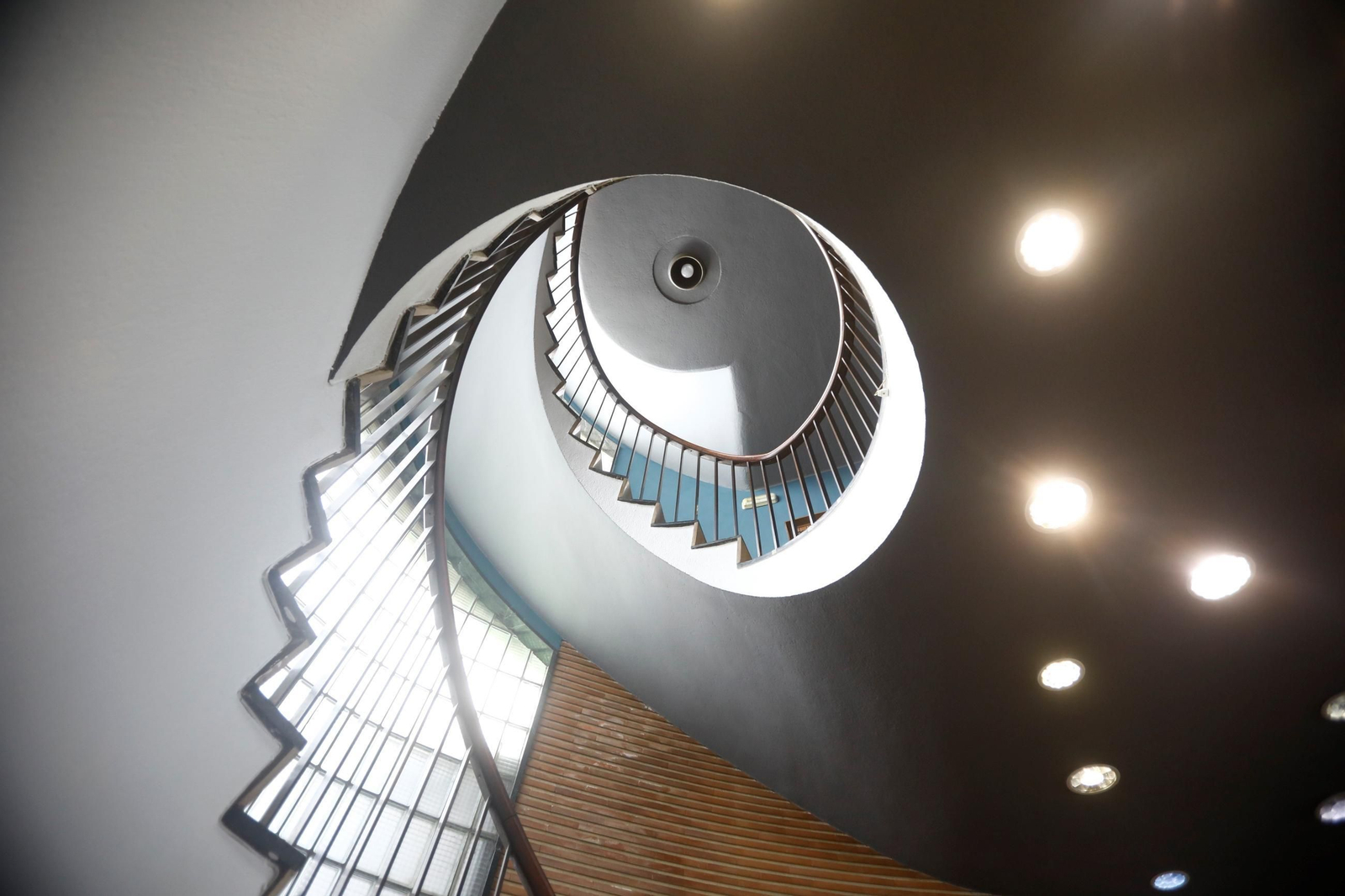 Escalera de la Cámara de Comercio.