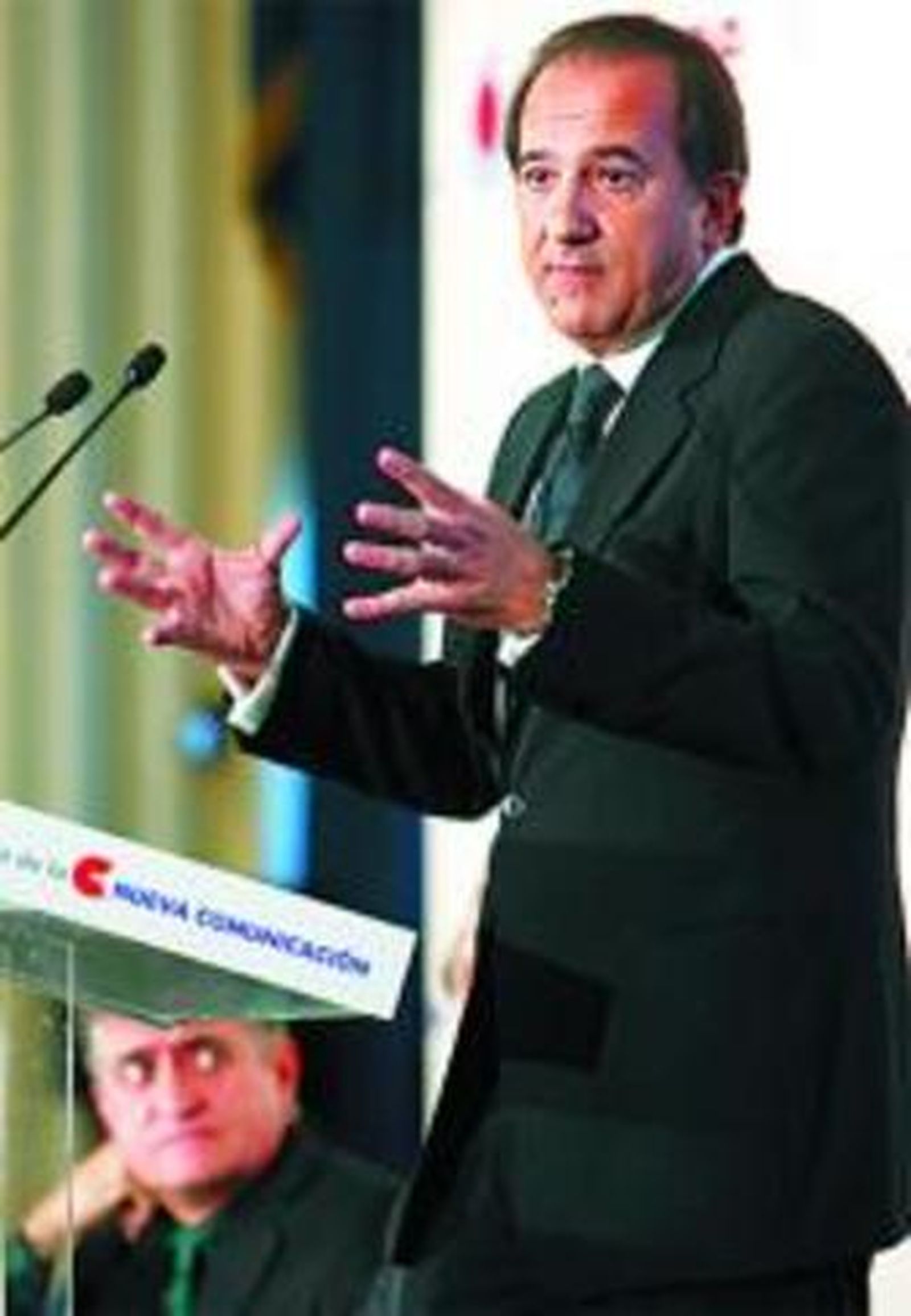 José Miguel Contreras.