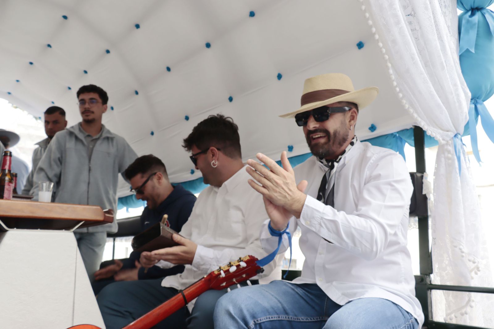 Imágenes de los carros de la Hermandad del Rocío de Huelva