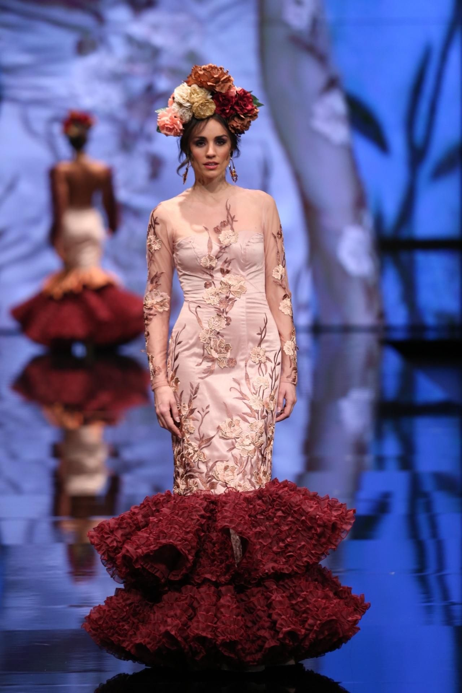 Los trajes de flamenca de flores que han conquistado 2019
