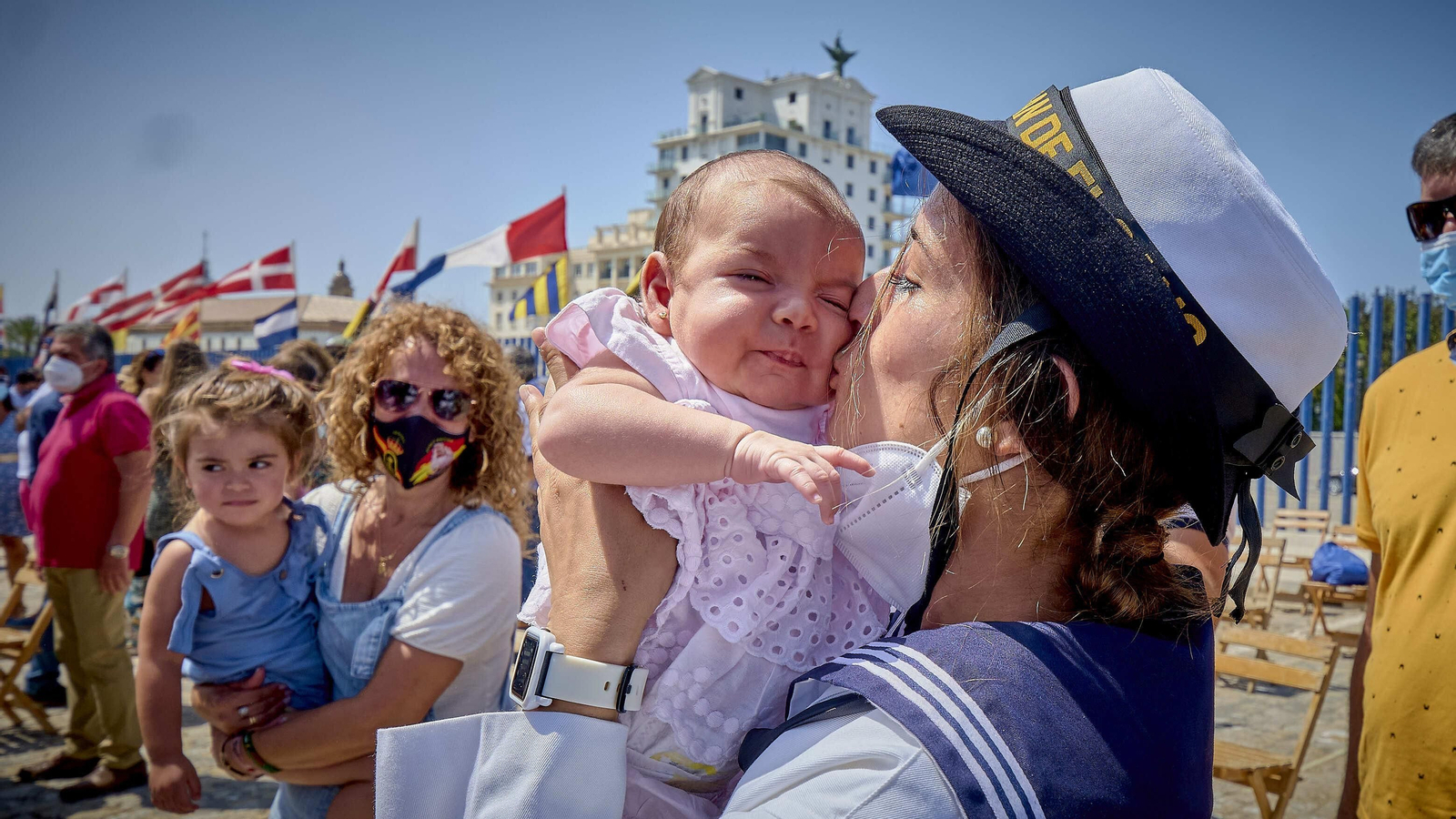 Recibimiento al buque escuela de la Armada española 'Juan Sebastián de Elcano'