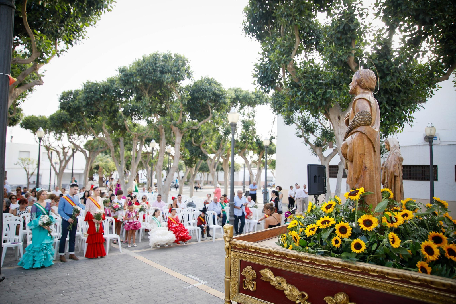 Ofrenda floral y misa durante la última jornada de las fiestas de Campohermoso Ofrenda floral y misa durante la última jornada de las fiestas de Campohermoso