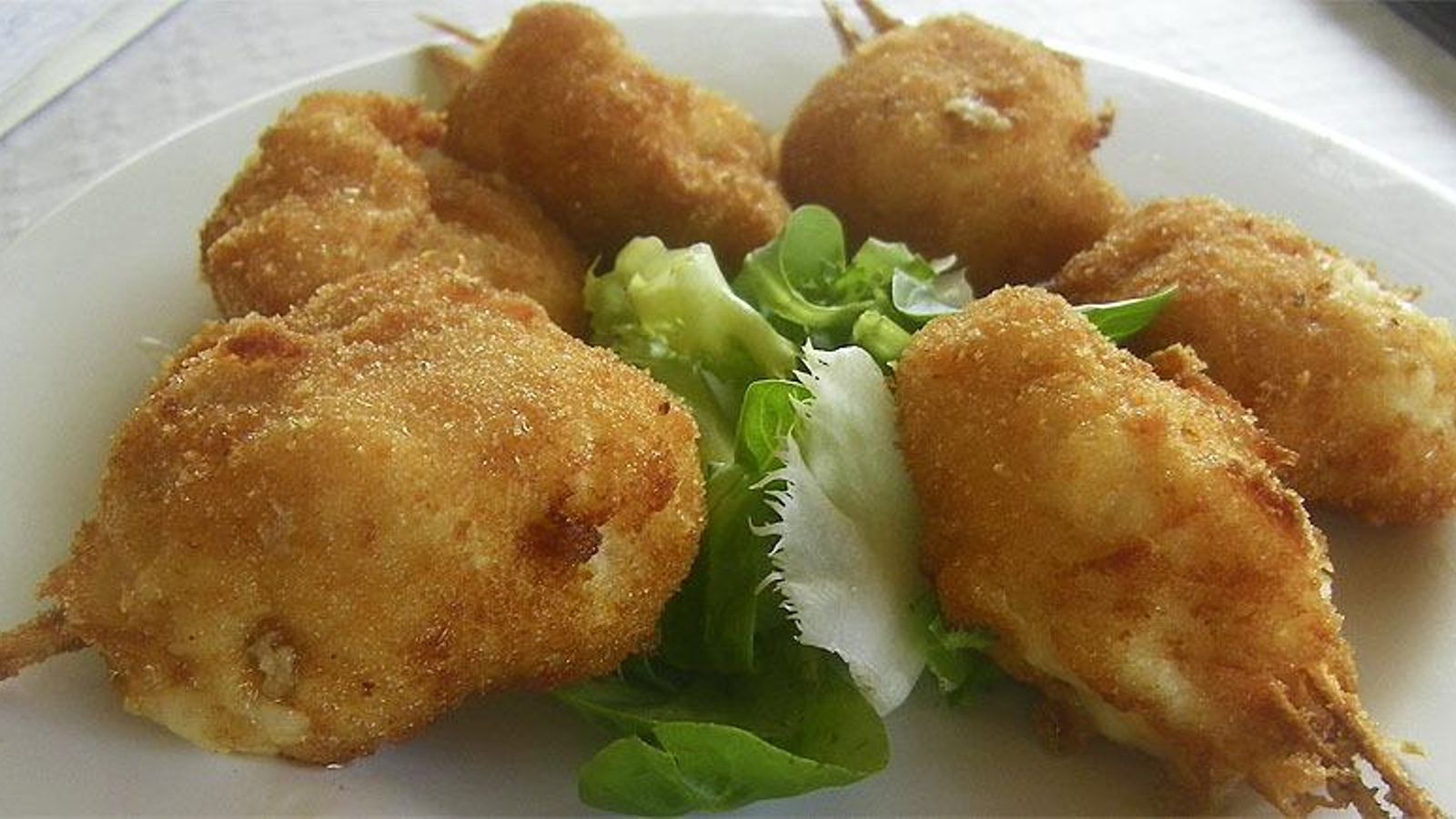 Gambas con bechamel de la cocinera Maribel Clavijo del Bar Los Cazadores de Villamartín.