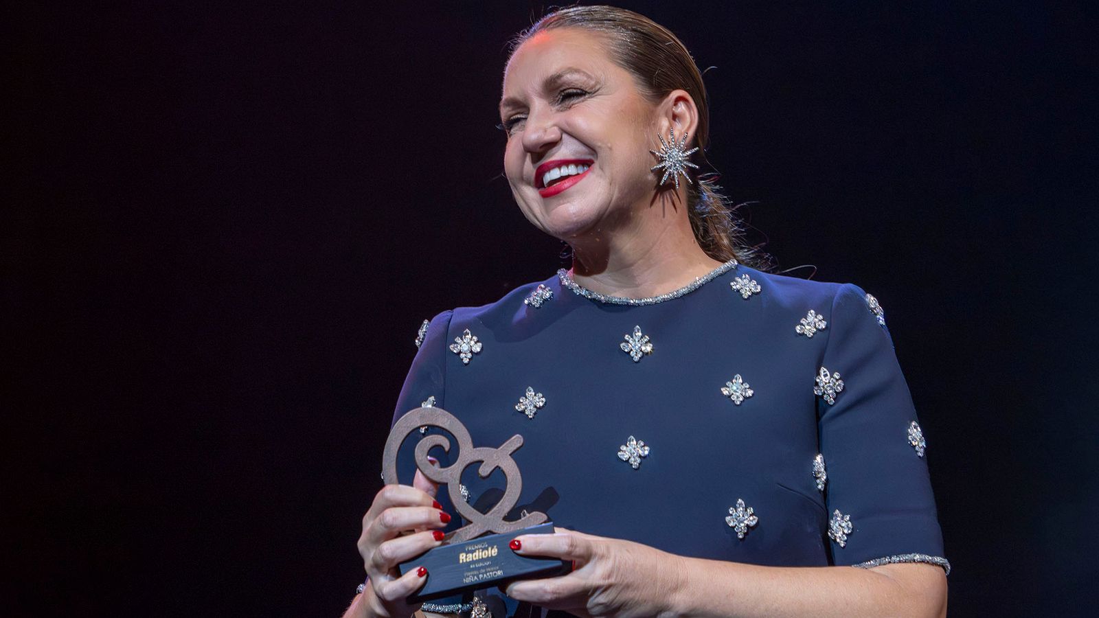 Niña Pastori recoge el premio especial de Radiolé