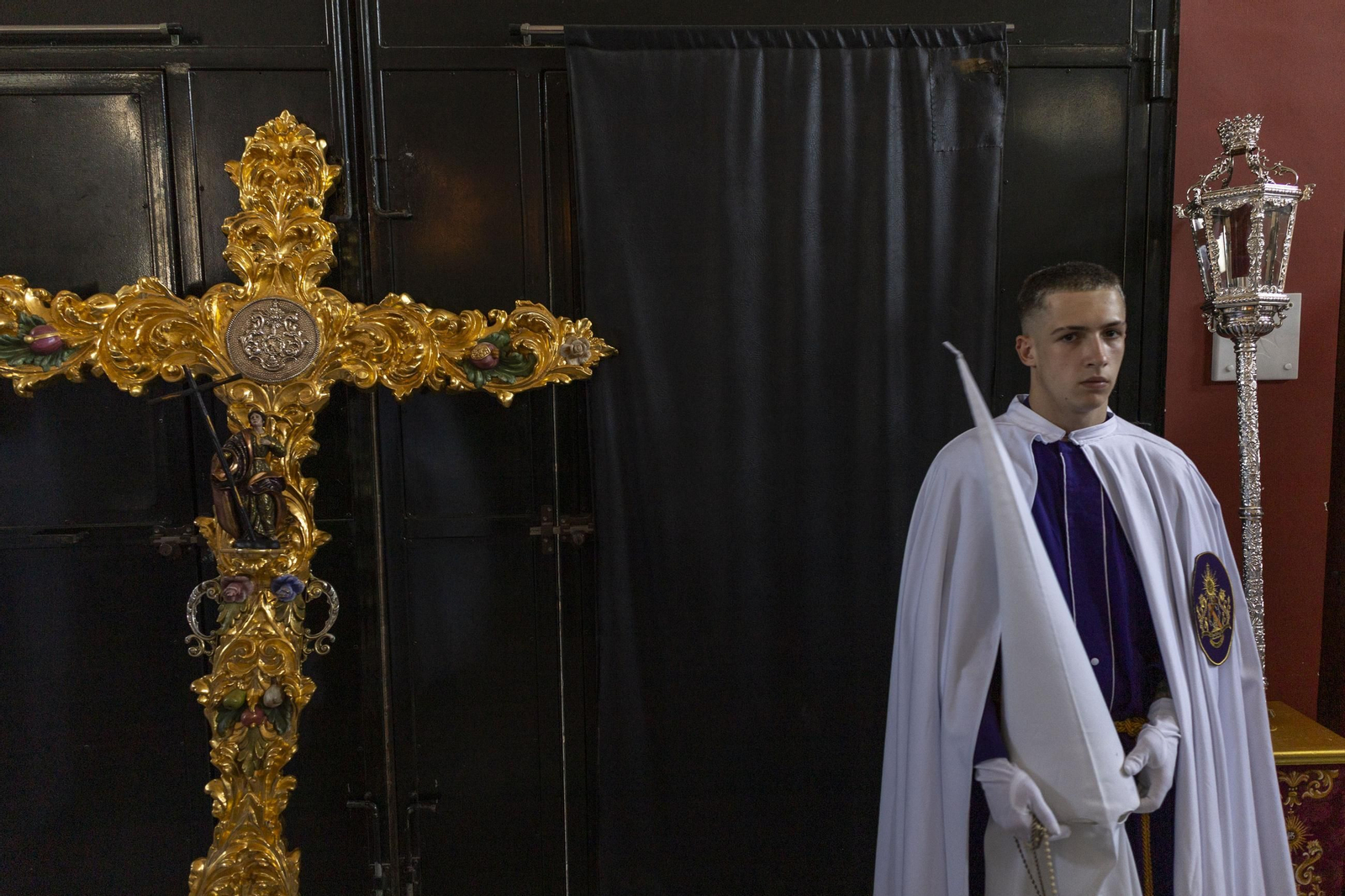 En imágenes, Gran Poder adeanta su salida y recorta su recorrido en el Miércoles Santo de la Semana Santa 2025 de San Fernando