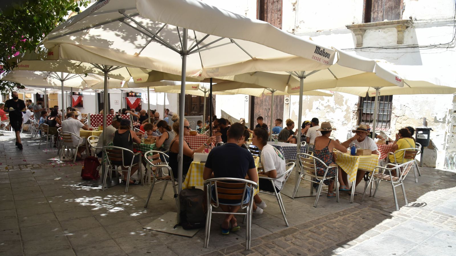 Las fotos del ambiente en Tarifa del primer dia sin Feria
