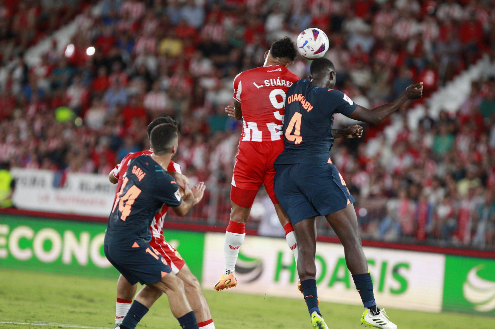 Imágenes del partido de La Liga Ea Sports U.D. Almería-Valencia C.F.