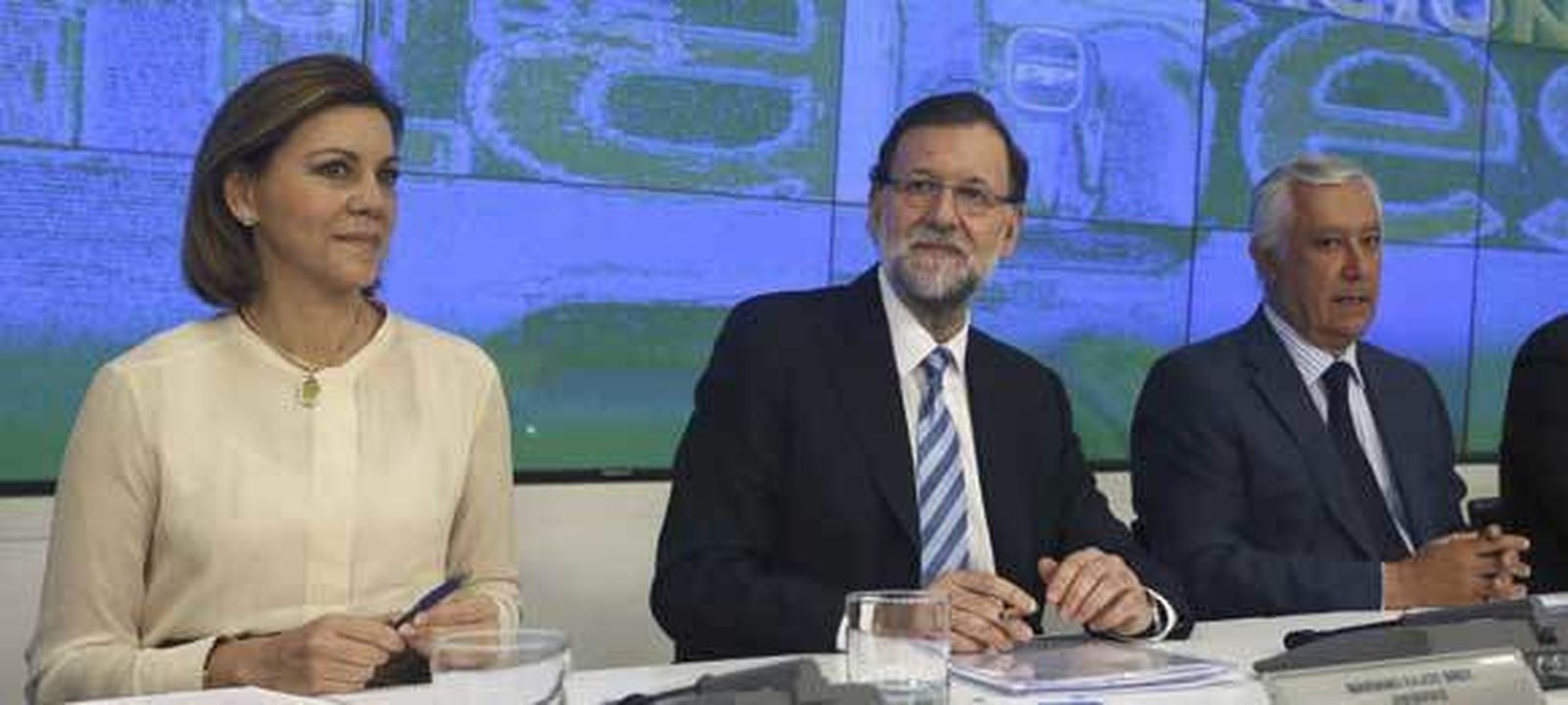 Rajoy reafirma la unidad del PP y pide no distraerse con "cuestiones irrelevantes"
