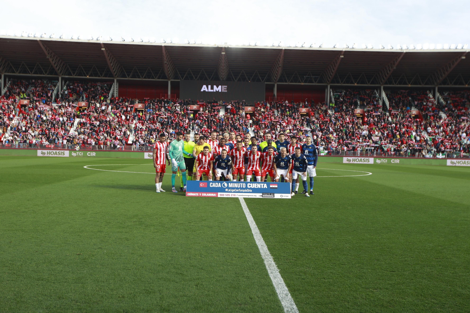 Imágenes del partido de fútbol U.D. Almería-Real Betis Balompié