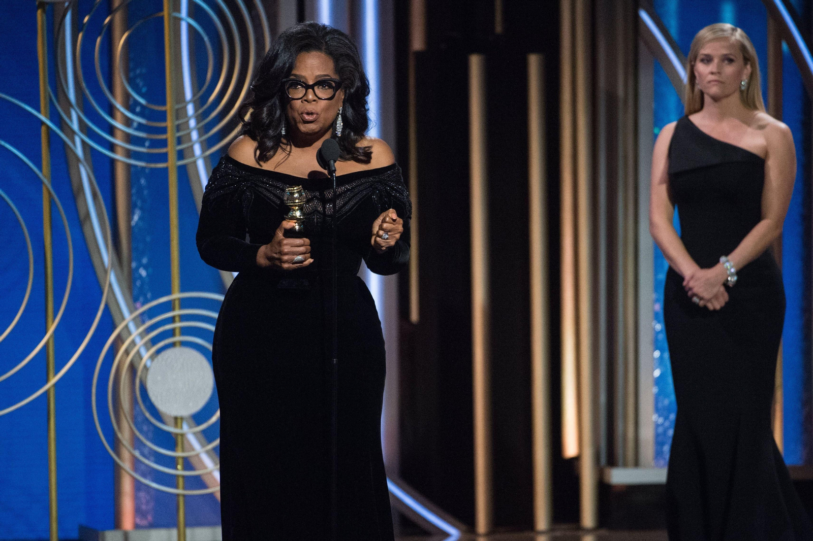 Oprah Winfrey con su galardón.