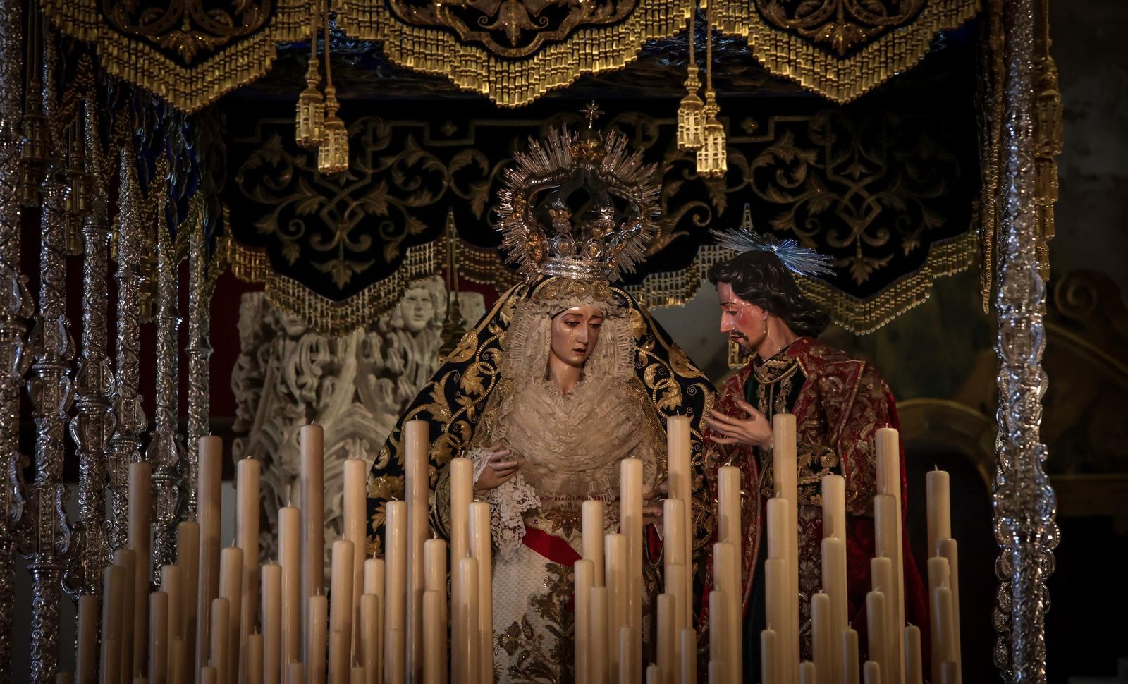 Imágenes de la visita a los templos tras el aplazamiento de la Magna Mariana de Jerez