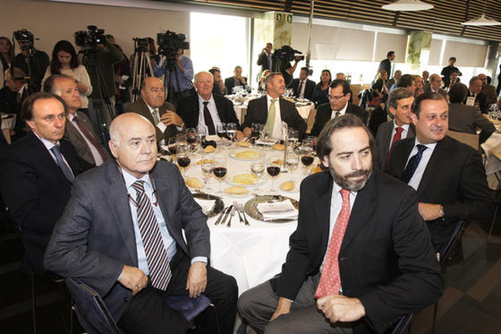 Antonio Grimaldi, Jaime Tovar, Juan Andrés Gil, Cristóbal Cantos Ruiz, Jan De Clerck, Luis Miguel Cansino, Antonio José Flórez, José Antonio Ramírez, Rafael Benavente y Alberto Grimaldi.

Foto: Julio Gonzalez, Lourdes de Vicente y Joaquin Pino