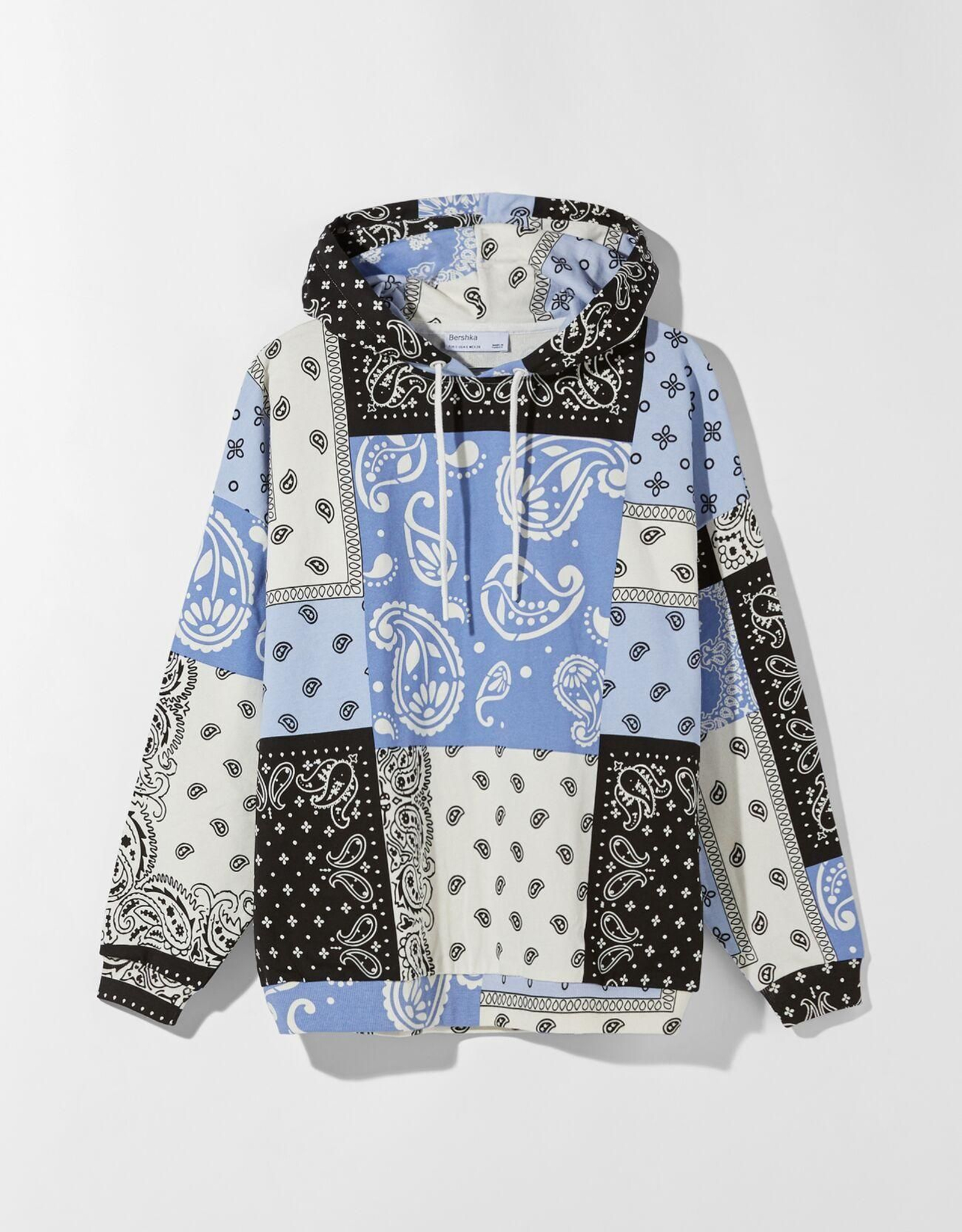 El chándal de Bershka que llevaría Rosalía.