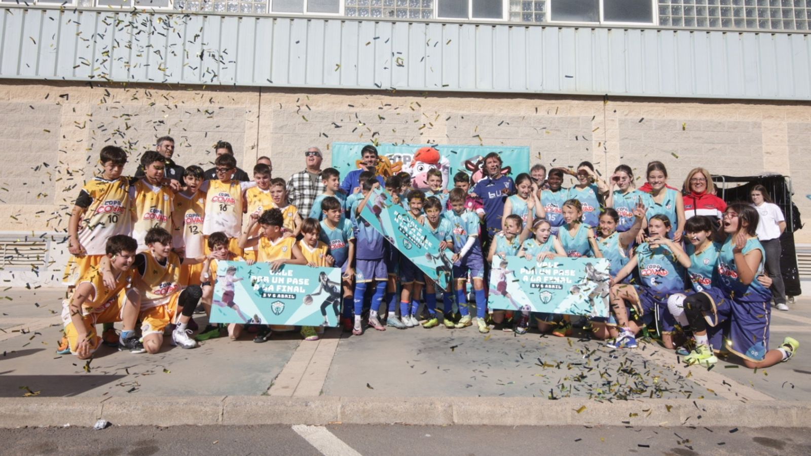 Equipos ganadores de la 12ª Copa COVAP en la sede almeriense de Huércal de Almería.