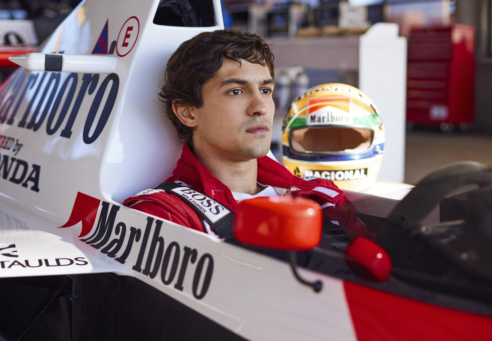 El actor brasileño Gabriel Leone como Ayrton Senna