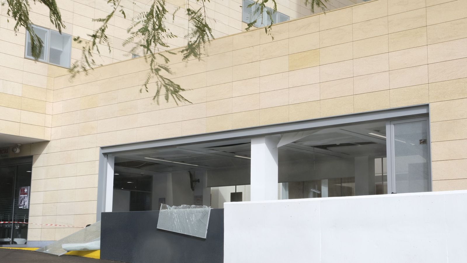 La Borrasca Leonardo se ensaña con Almería, en imágenes