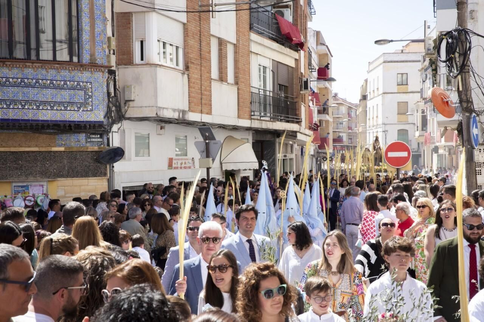 La Borriquita, por la calle Corredera de Montilla.