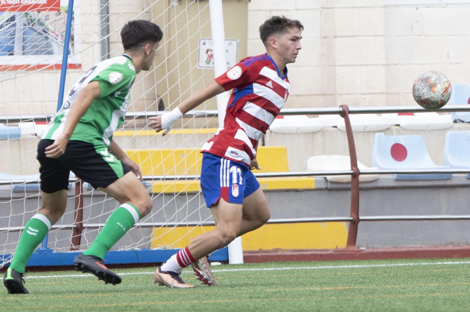 Las mejores imágenes del Granada CF - Real Betis de juveniles