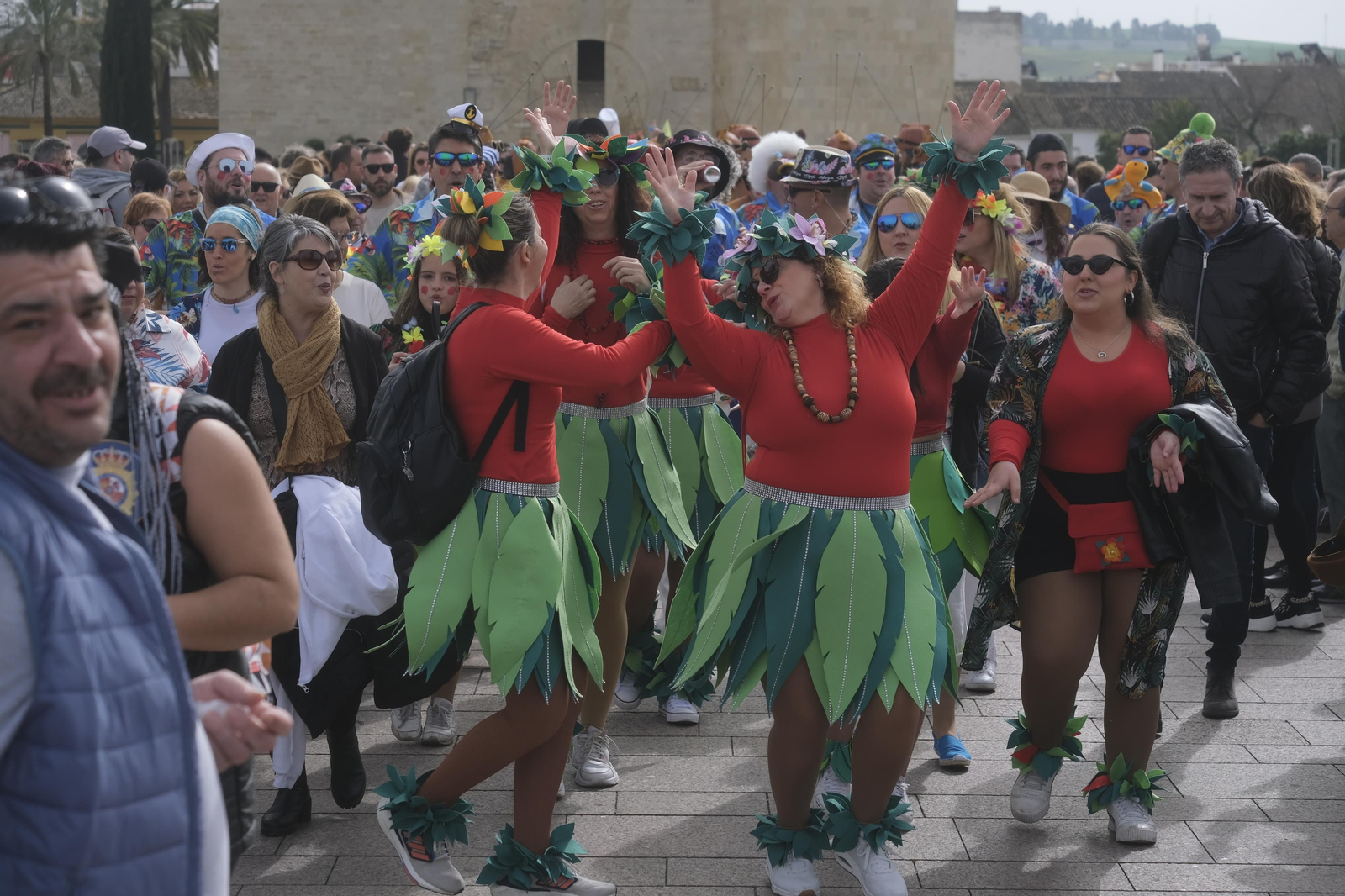 El pasacalles del Carnaval en Córdoba, en imágenes