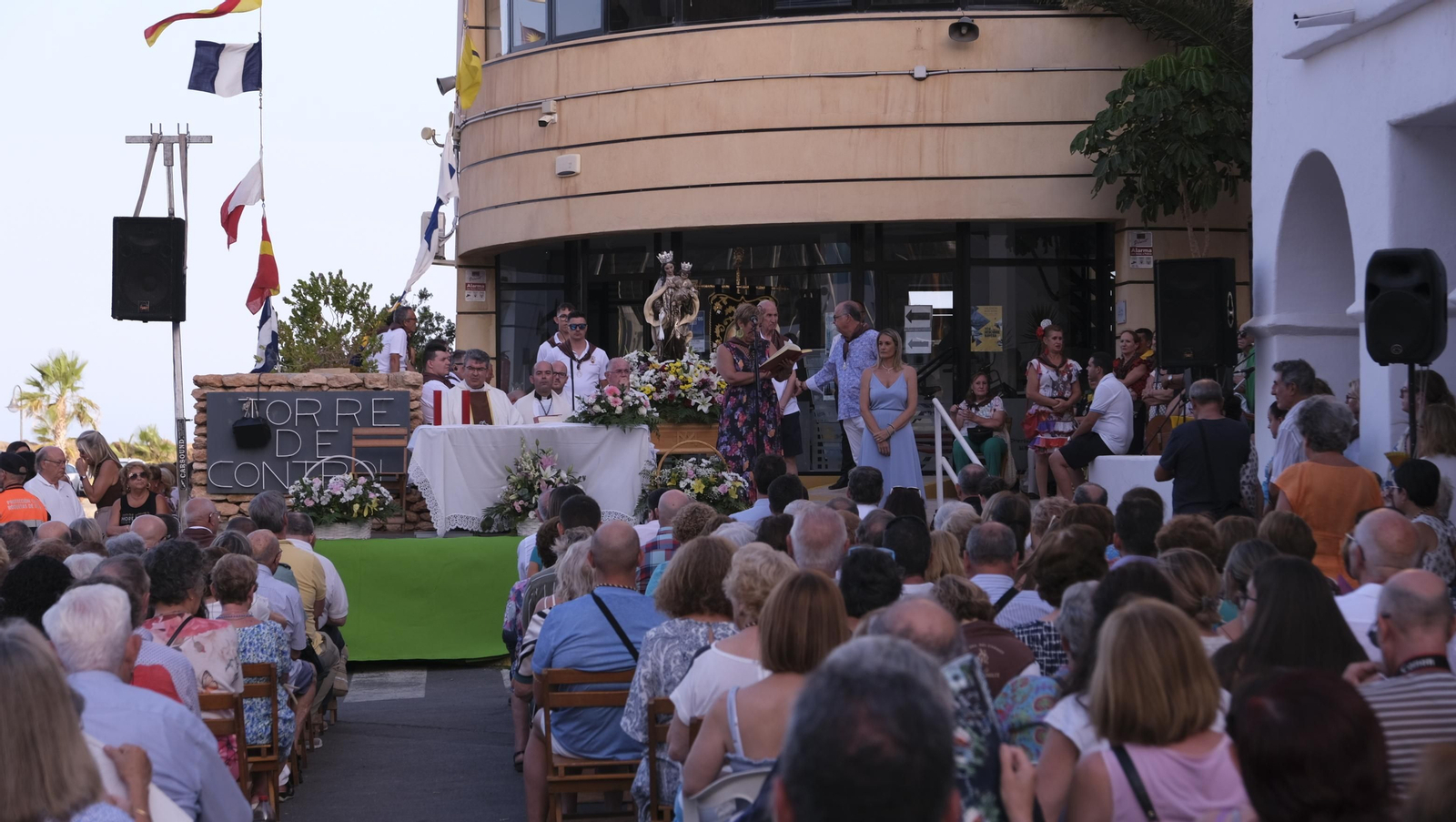Procesión marinera  de la Virgen del Carmen en Aguadulce