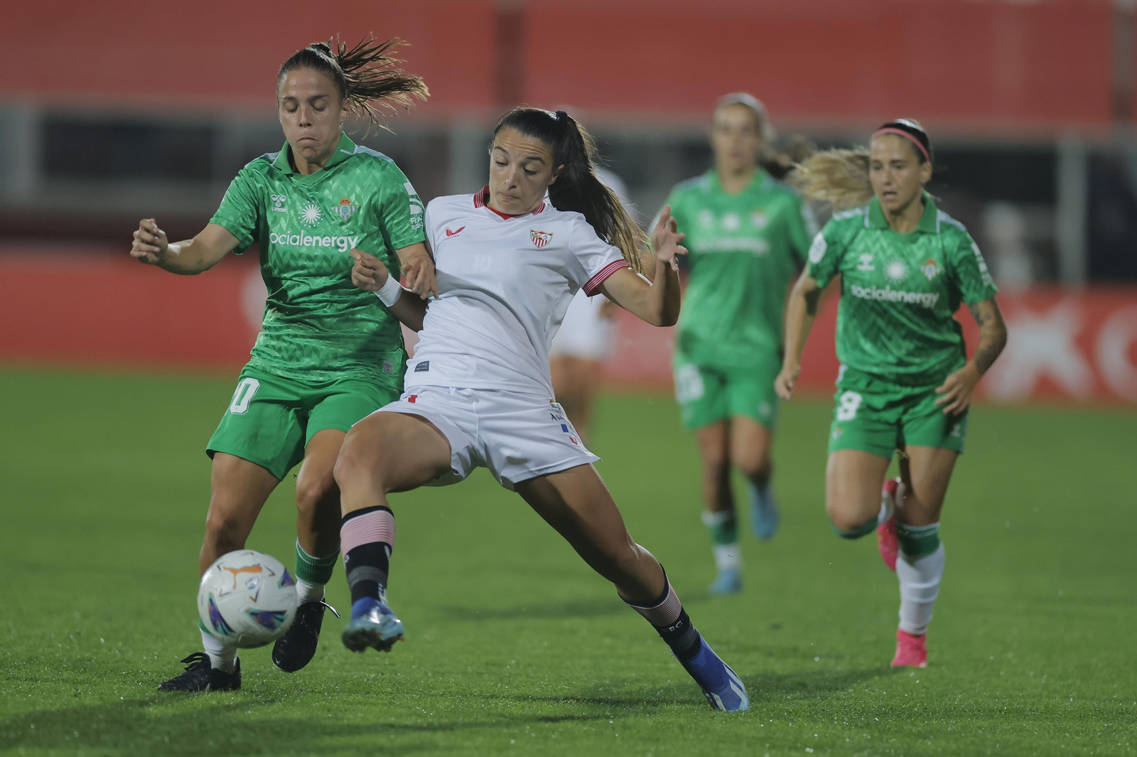 Las fotos del Sevilla-Betis féminas