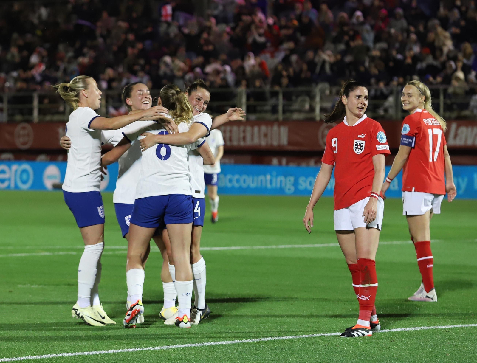 LAS FOTOS DEL AMISTOSO INGLATERRA-AUSTRIA FEMENINO EN ALGECIRAS