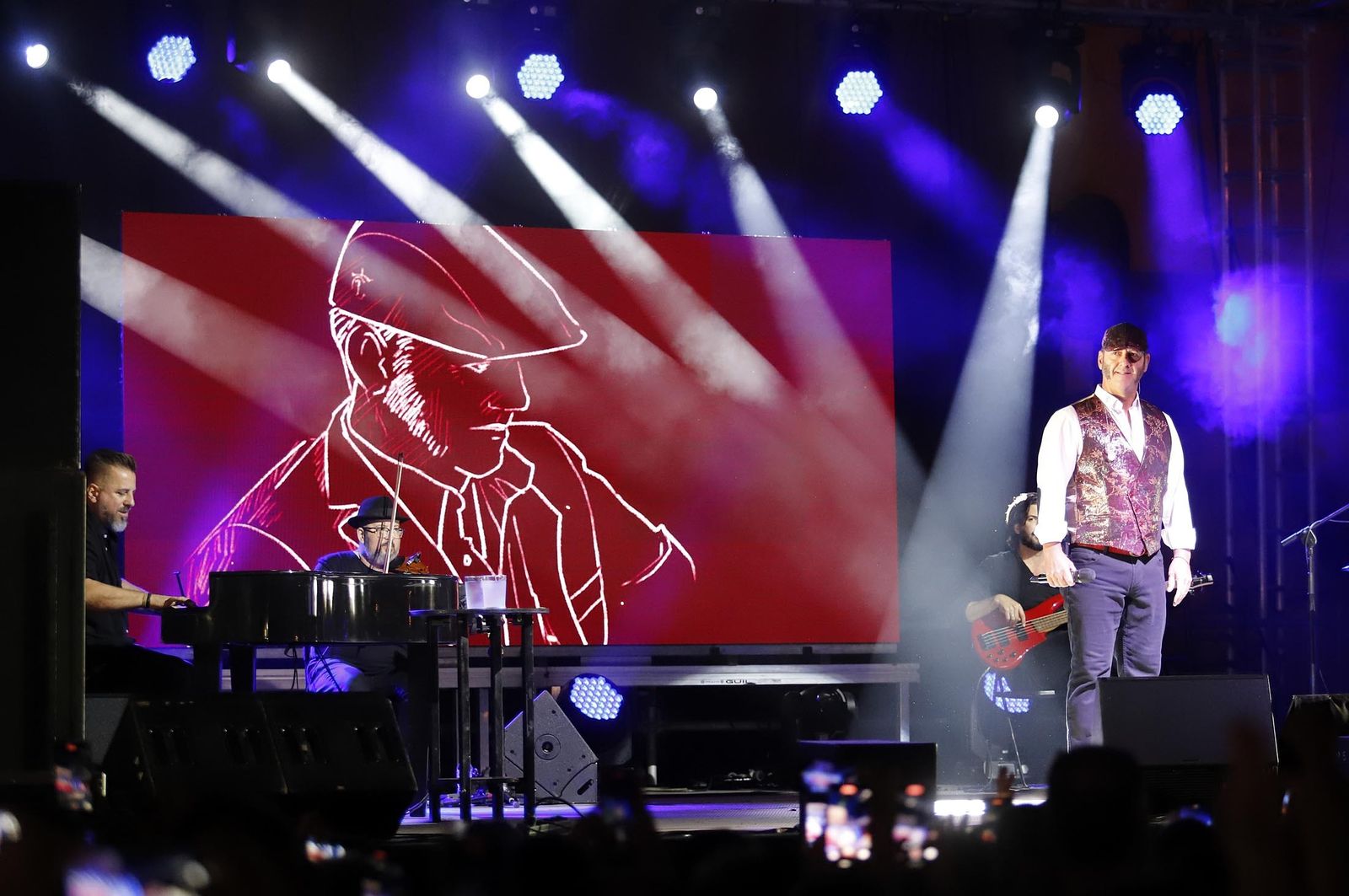 Fiestas de La Cinta 2022. Imágenes del gran ambiente en la primera noche