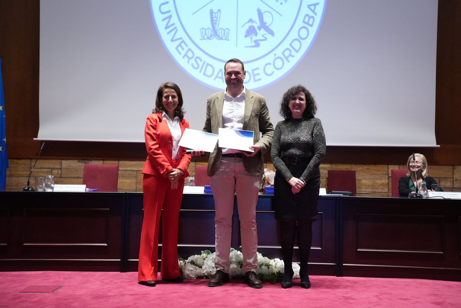 La festividad del patrón de la Facultad de Ciencias de Córdoba, San Alberto Magno, en imágenes
