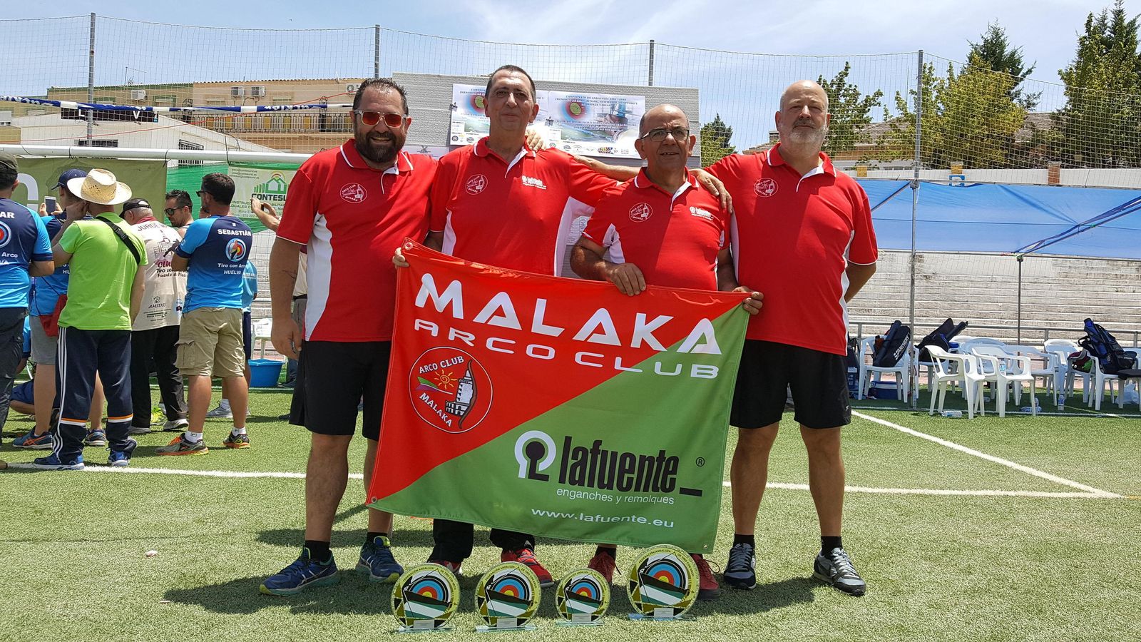 Cinco medallas para el Arco Club Malaka
