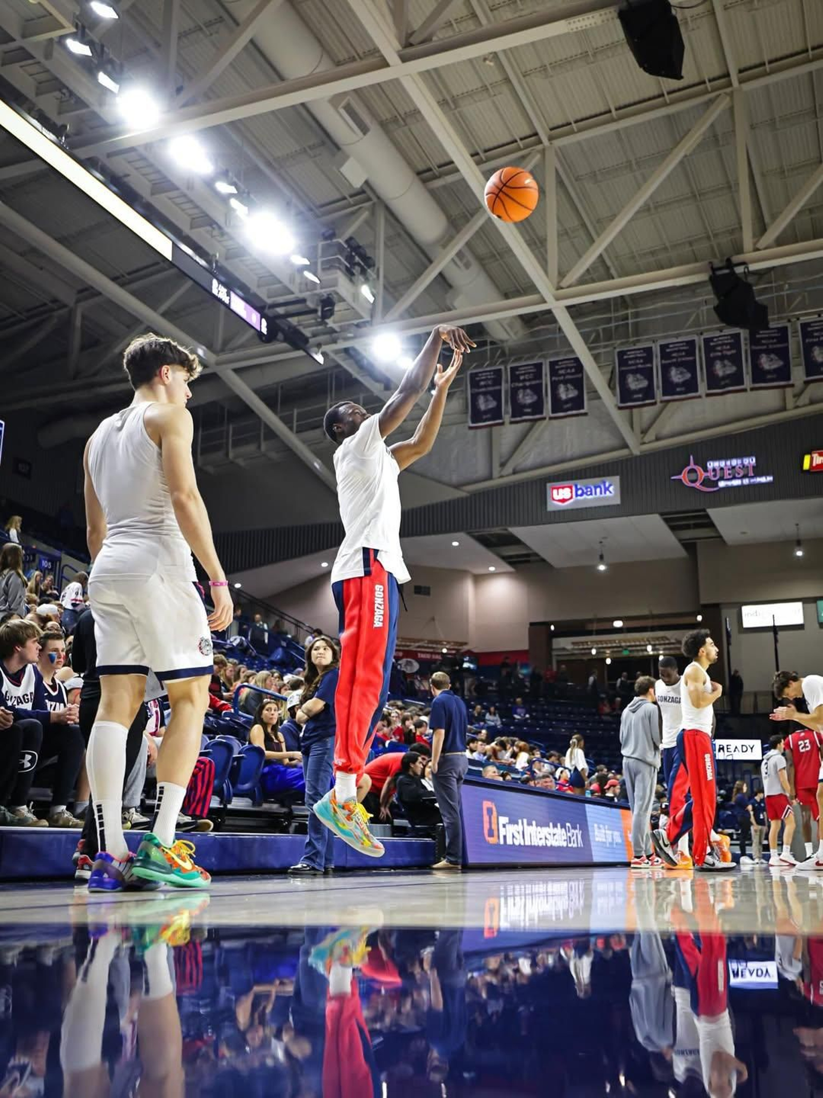 Mario Saint-Supéry, guiño malaguista antes de hacer 16 puntos, siete asistencias y seis robos