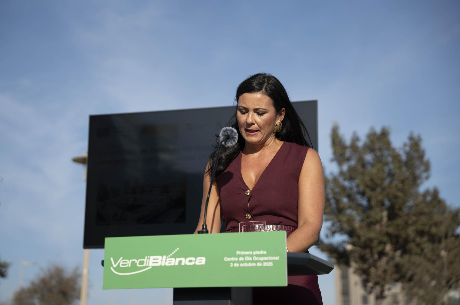 Las imágenes de la primera piedra del centro de día ocupacional Juan Goytisolo de Verdiblanca en Almería