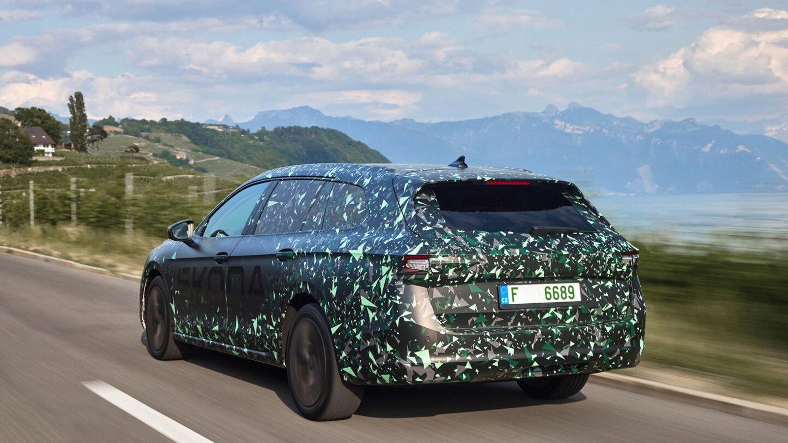 Una de las características comunes de ambas carrocerías del Superb será el amplio maletero.