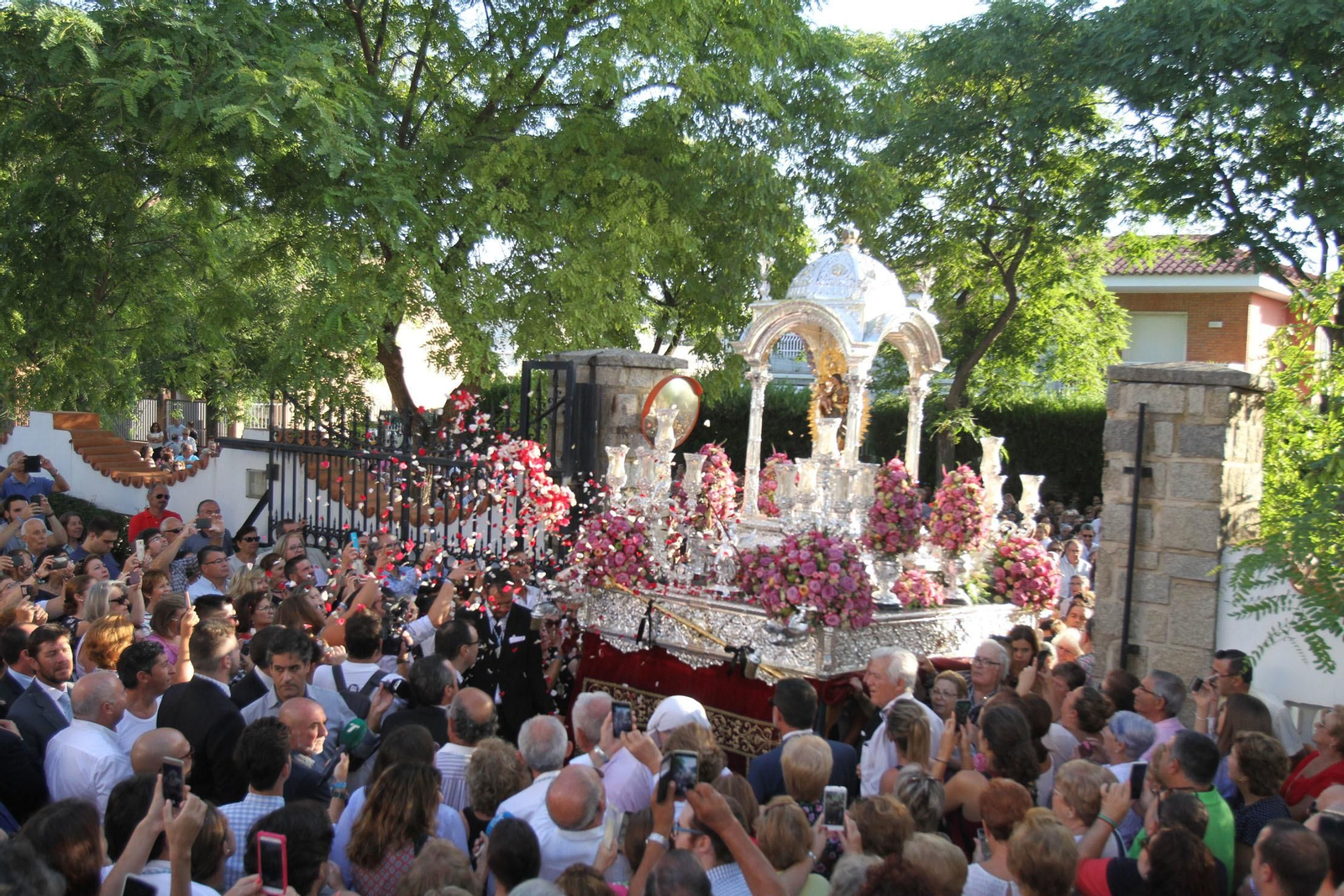 Imágenes de la bajada de La Cinta a la Catedral de La Merced