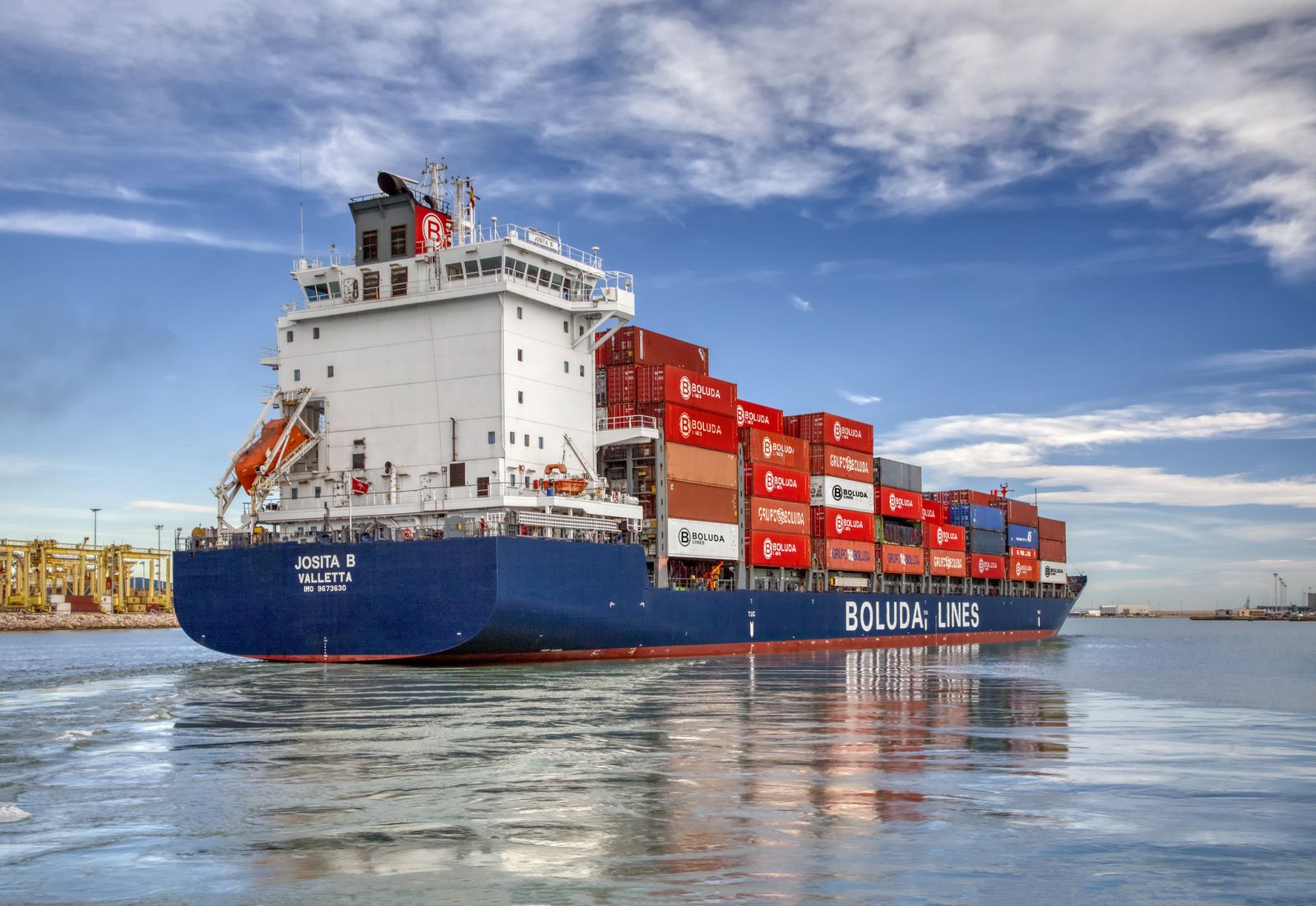 Boluda Lines afianza su apuesta por el puerto de Cádzi con su nueva línea diaria con Canarias