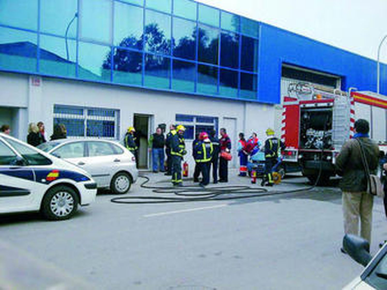 Oficina de la inmobiliaria Aifos en el polígono de La Huertecilla, ayer.
