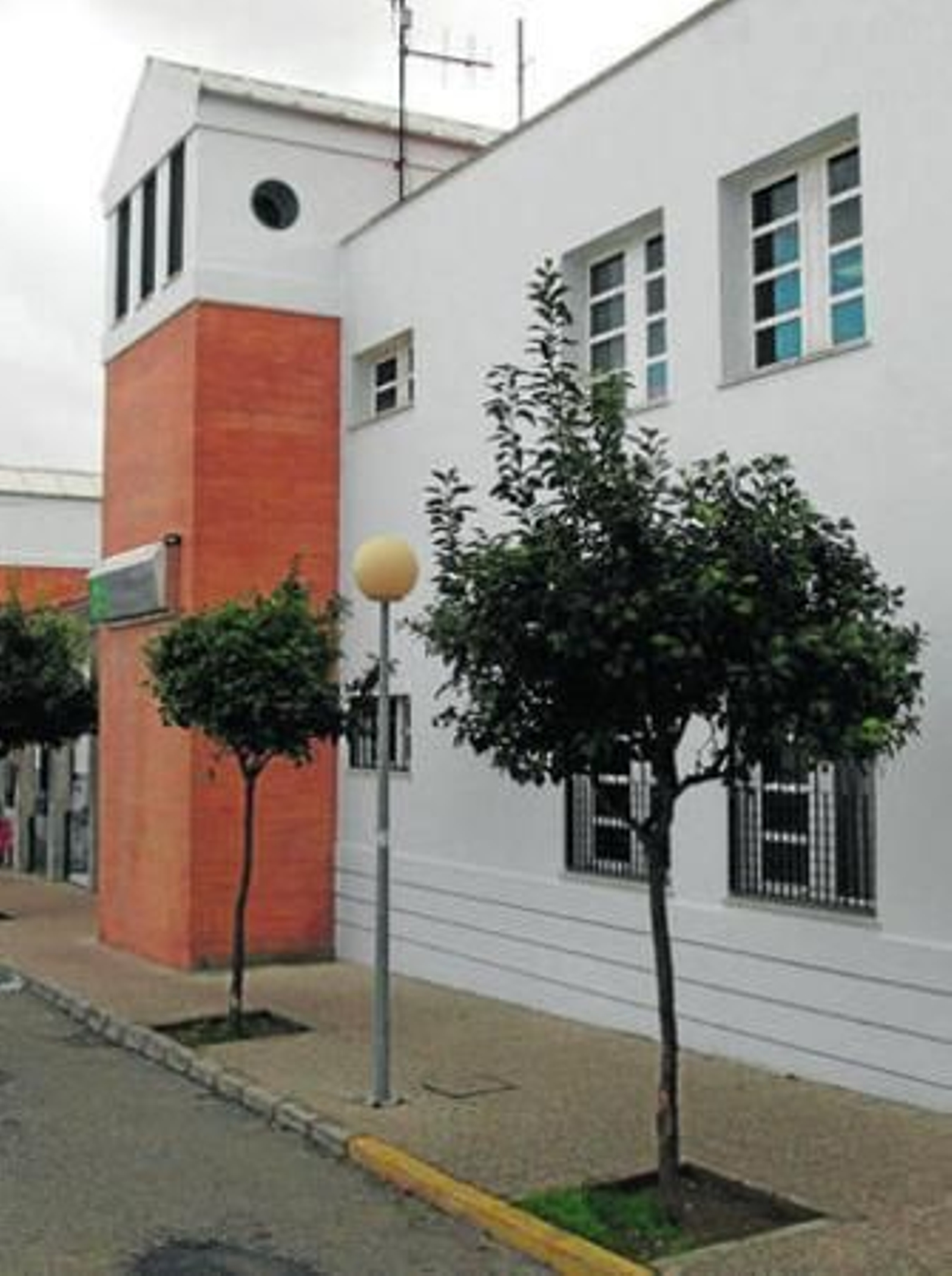 El centro de salud de Los Barrios, donde 7.884 citas han sido gestionadas por Salud Responde.