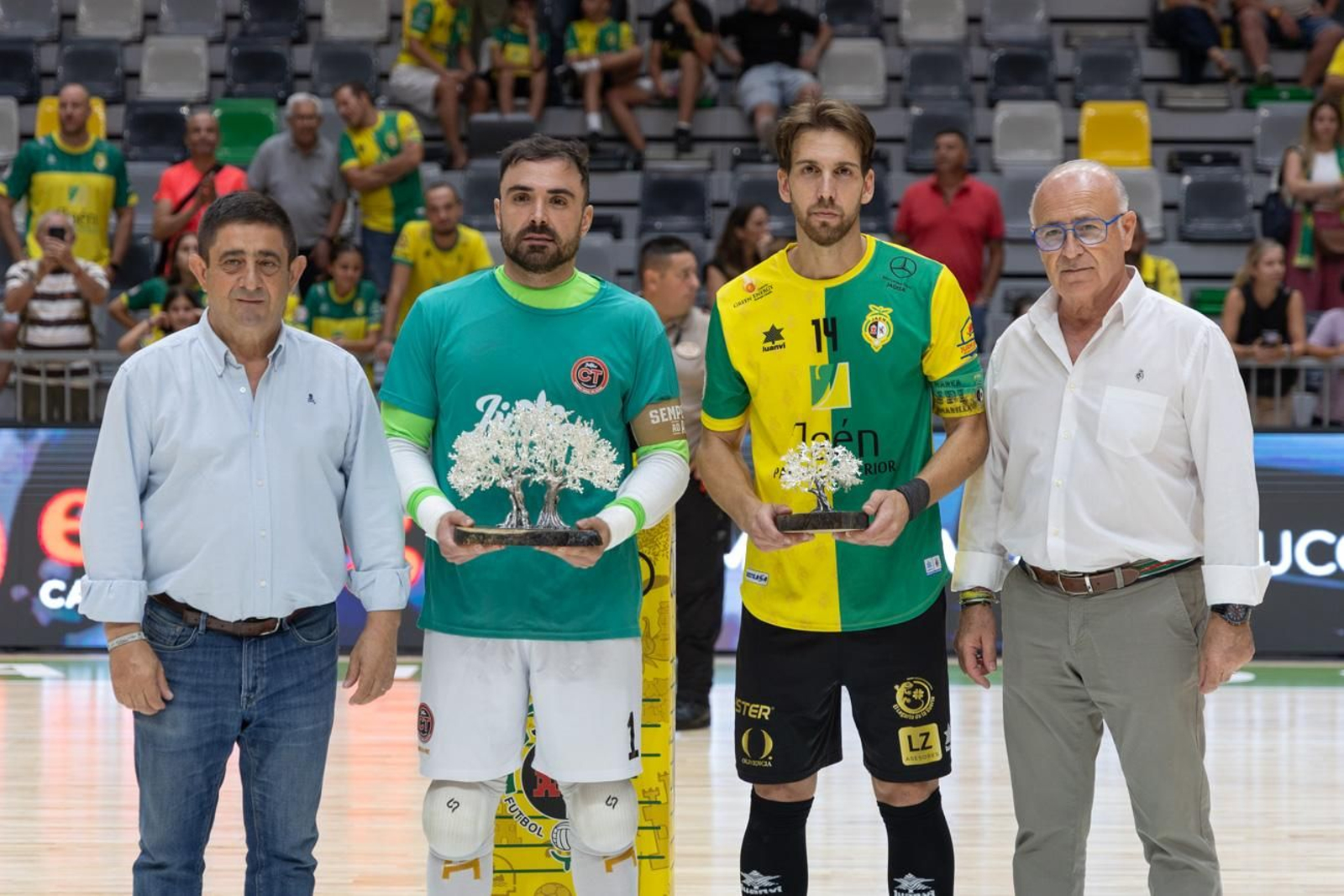 Las mejores fotos del XIV Trofeo del Olivo entre Jaén Paráiso Interior FS y Jimbee Cartagena