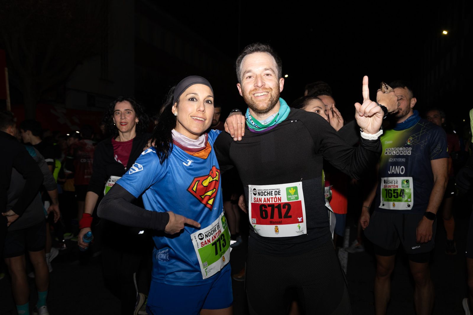 En imágenes: búscate en tu llegada a meta de la Carrera de San Antón 2026 (II)