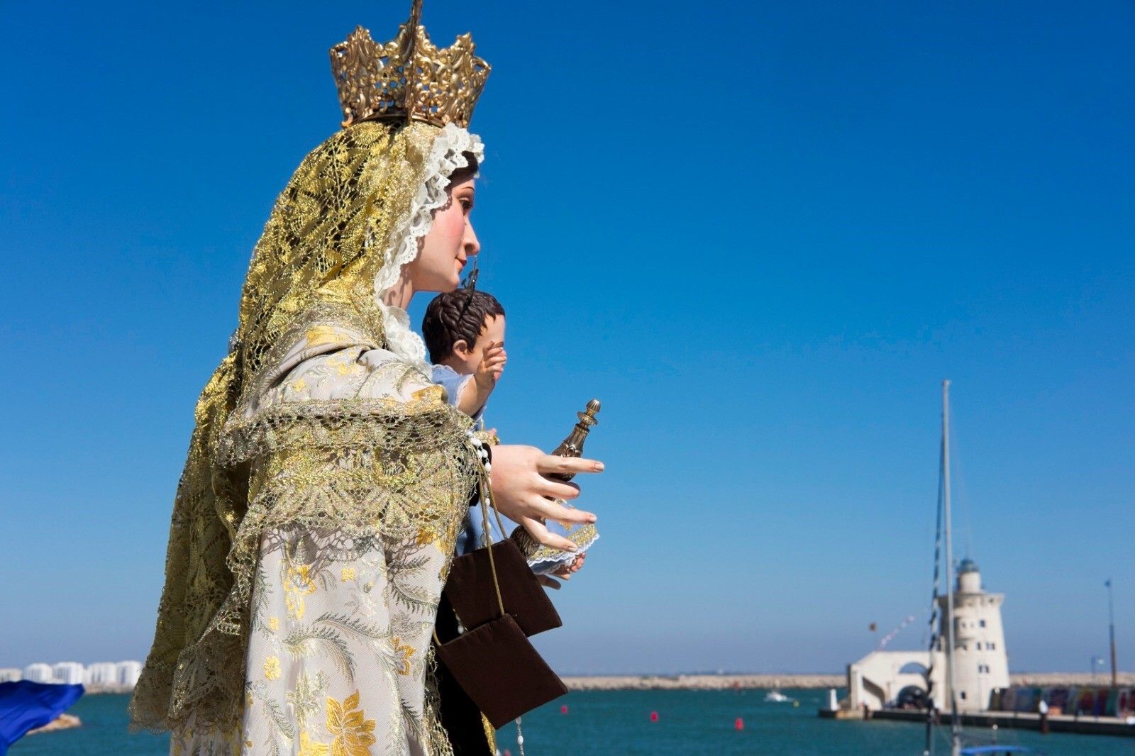 Puerto Sherry se une este domingo al homenaje a la Virgen del Carmen.