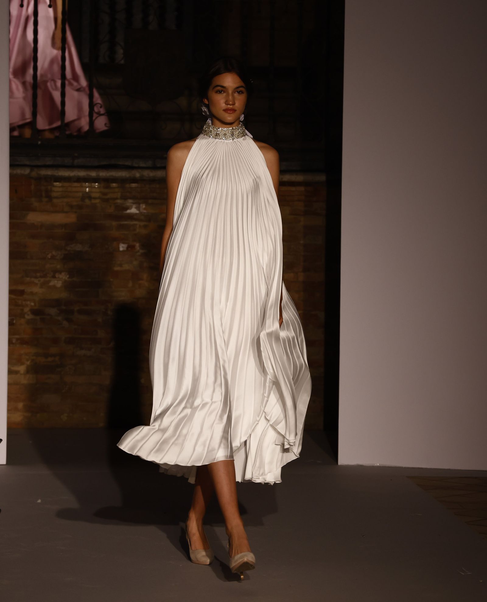 Uno de los diseños de Luis Fernández visto en la pasarela SIQ.