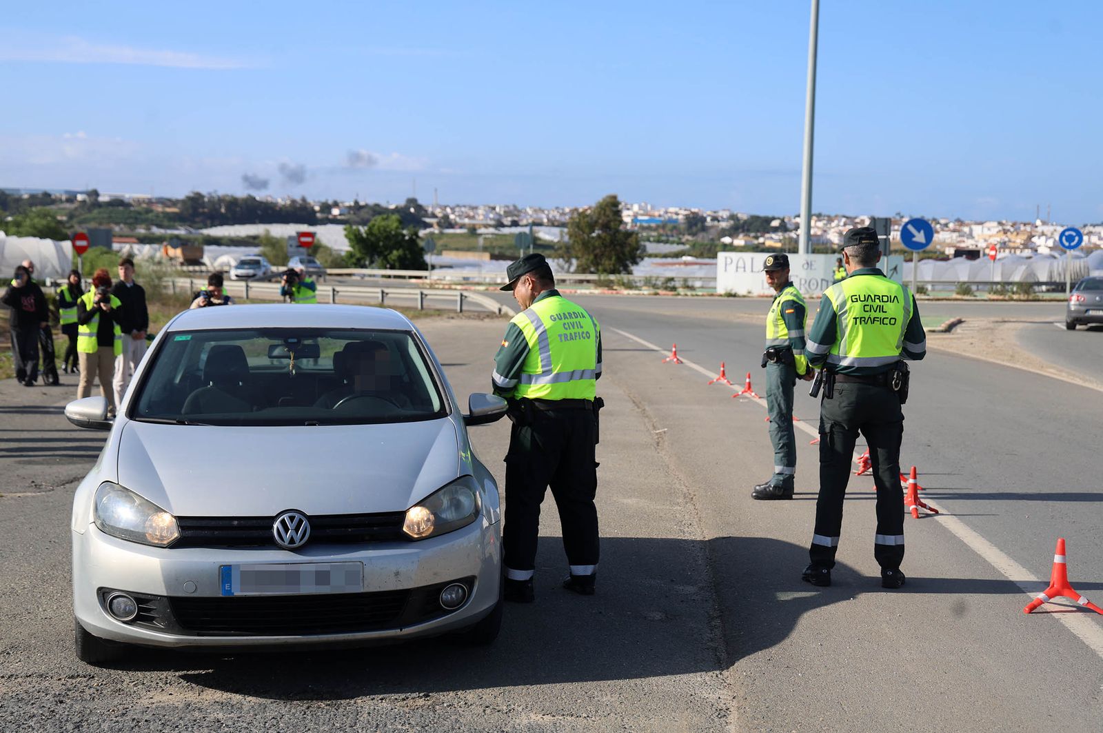 Imágenes de la Campaña de Control y Vigilancia diseñada por la DGT en Huelva