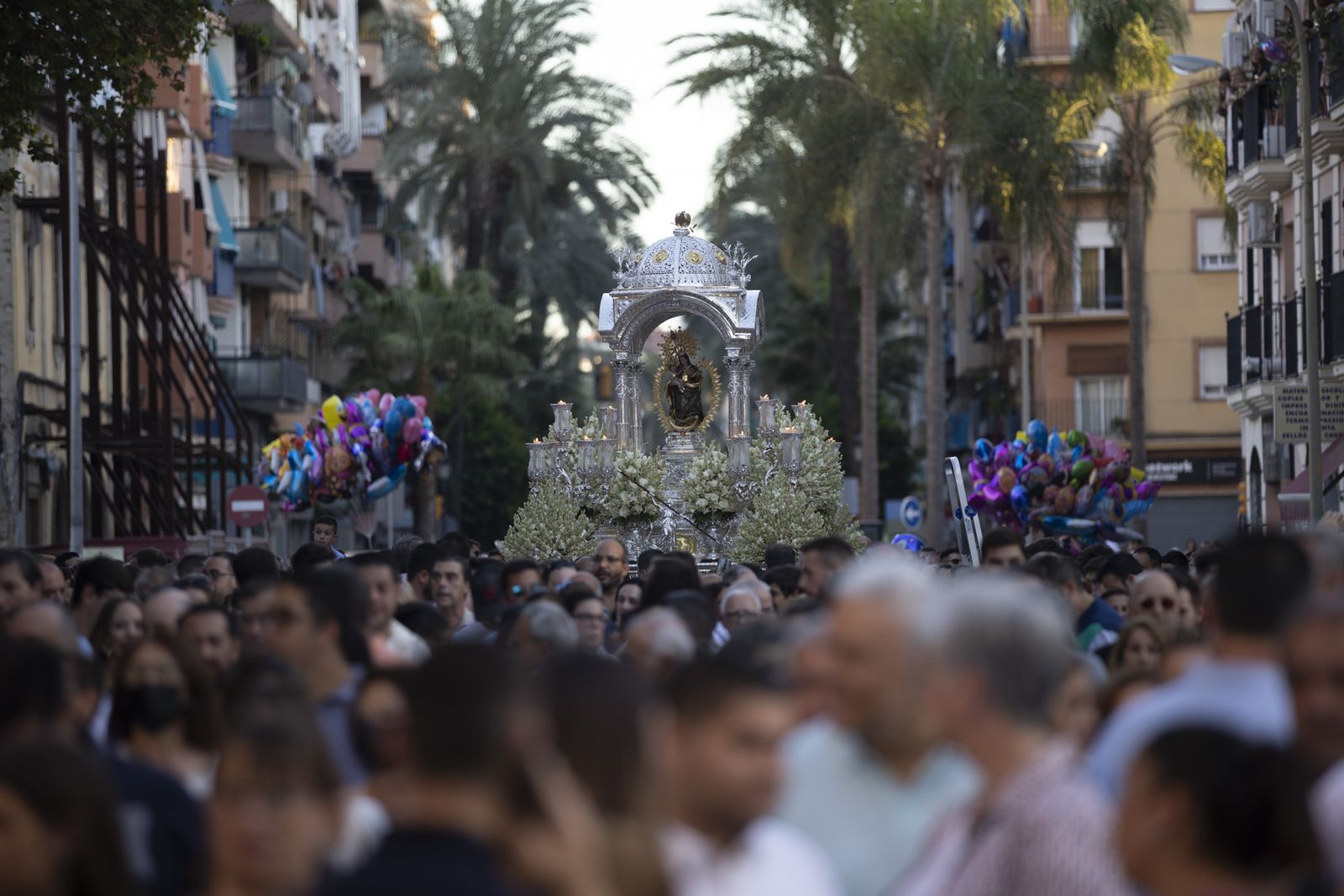 Imágenes de la salida de la Virgen de la Cinta desde la Catedral hacia el Santuario