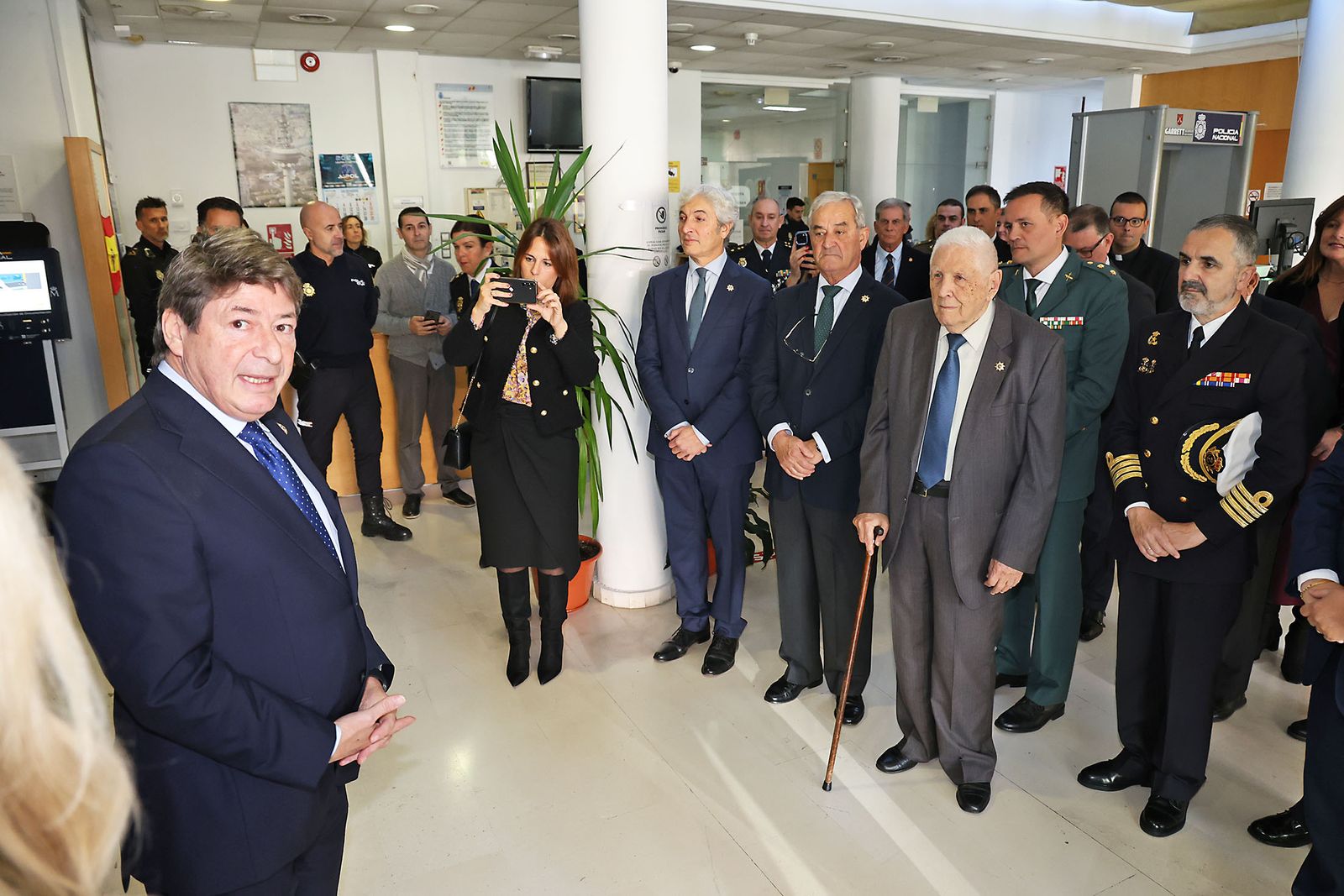 Imágenes del descubrimiento de un mosaico en la comisaria de la Policia Nacional