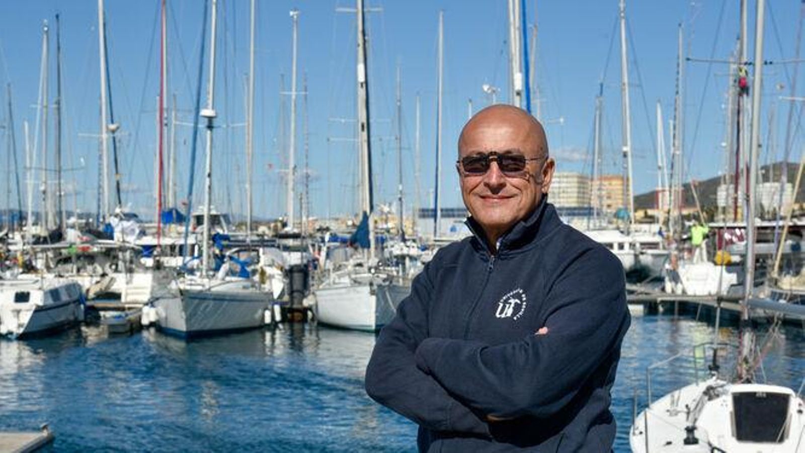 José Carlos García en el puerto deportivo de Alcaidesa Marina, en La Línea, su ciudad natal.