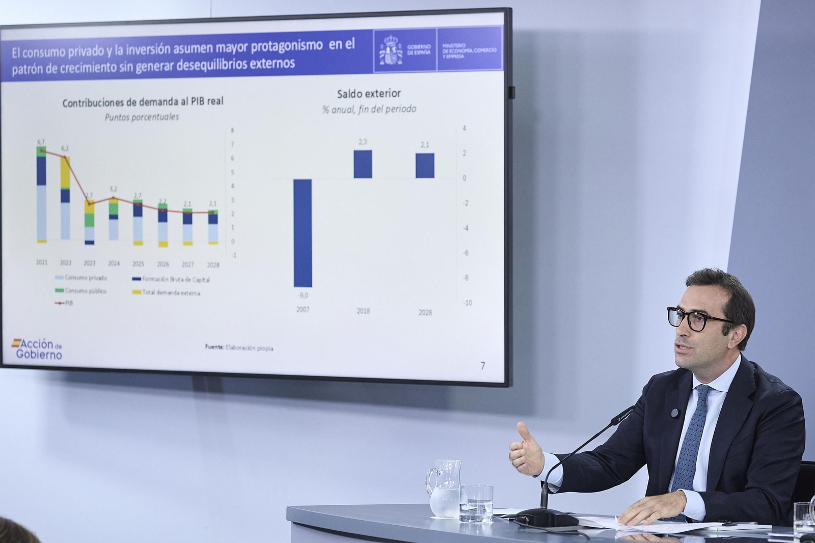 El ministro Carlos Cuerpo durante su comparecencia tras el Consejo de Ministros.