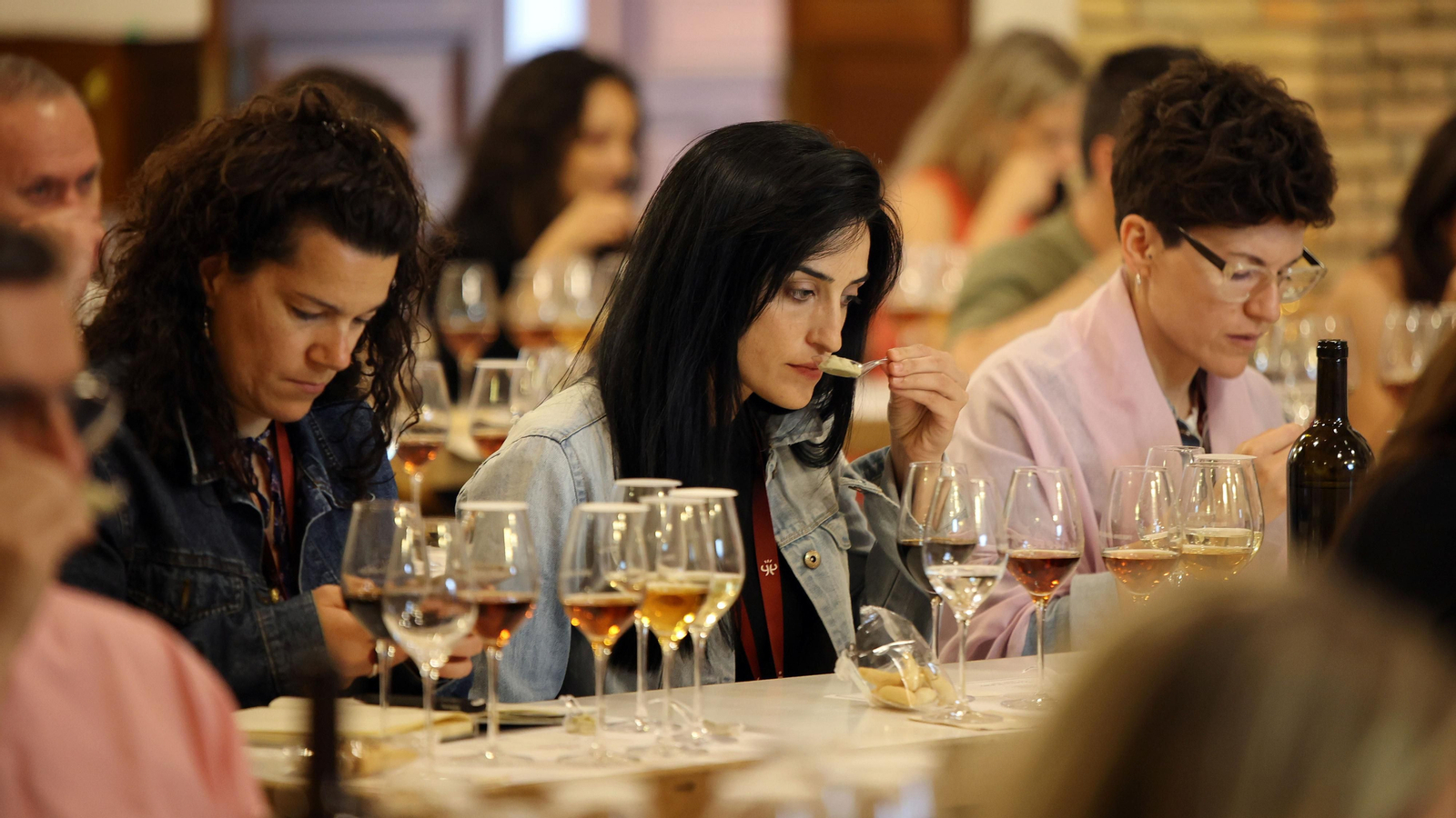 Cata taller de vinos de Jerez en el Consejo Regulador Cata taller de vinos de Jerez en el Consejo Regulador