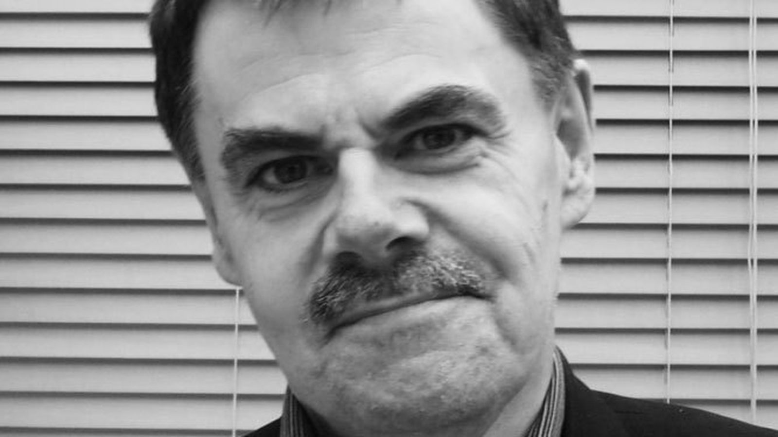 El escritor irlandés Gene Kerrigan.