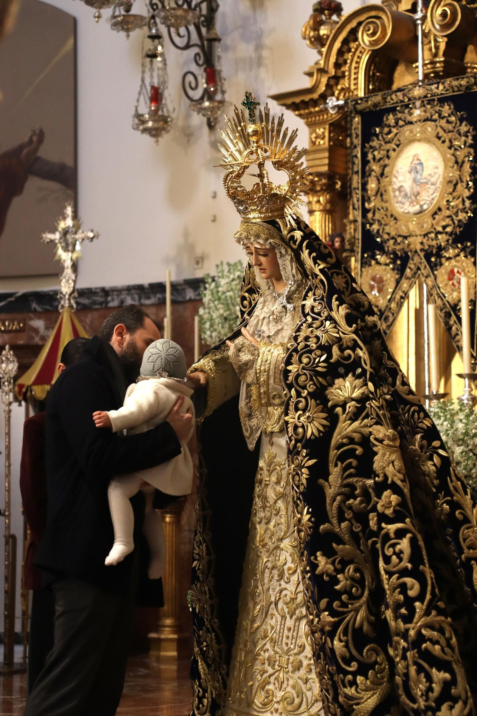 Besamanos de María Santísima del Mayor Dolor y Traspaso (Gran Poder)